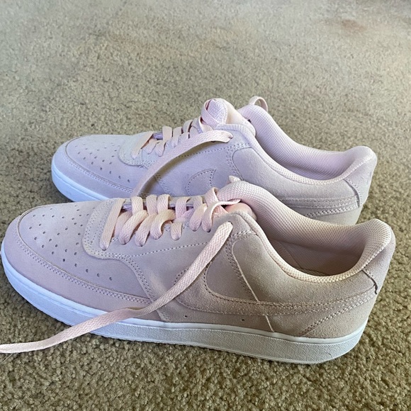 Nike Court Vision Low Top Pink Pearl Suede Shoes Women's Sz 10 BRAND NEW - Picture 6 of 6